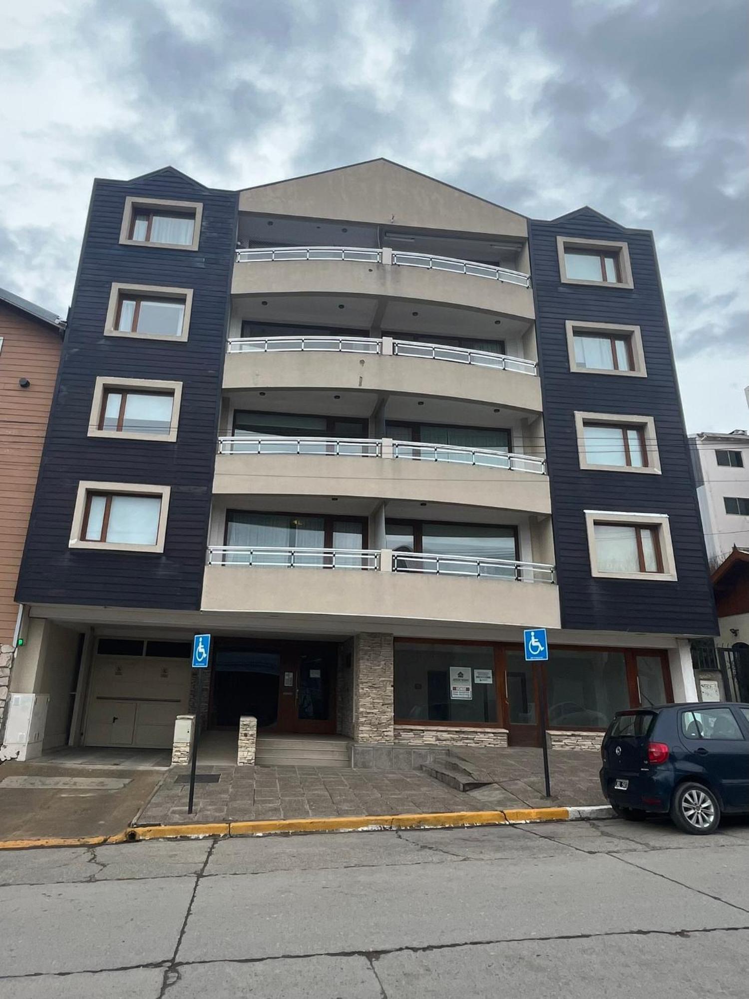 Departamentos En El Centro De *