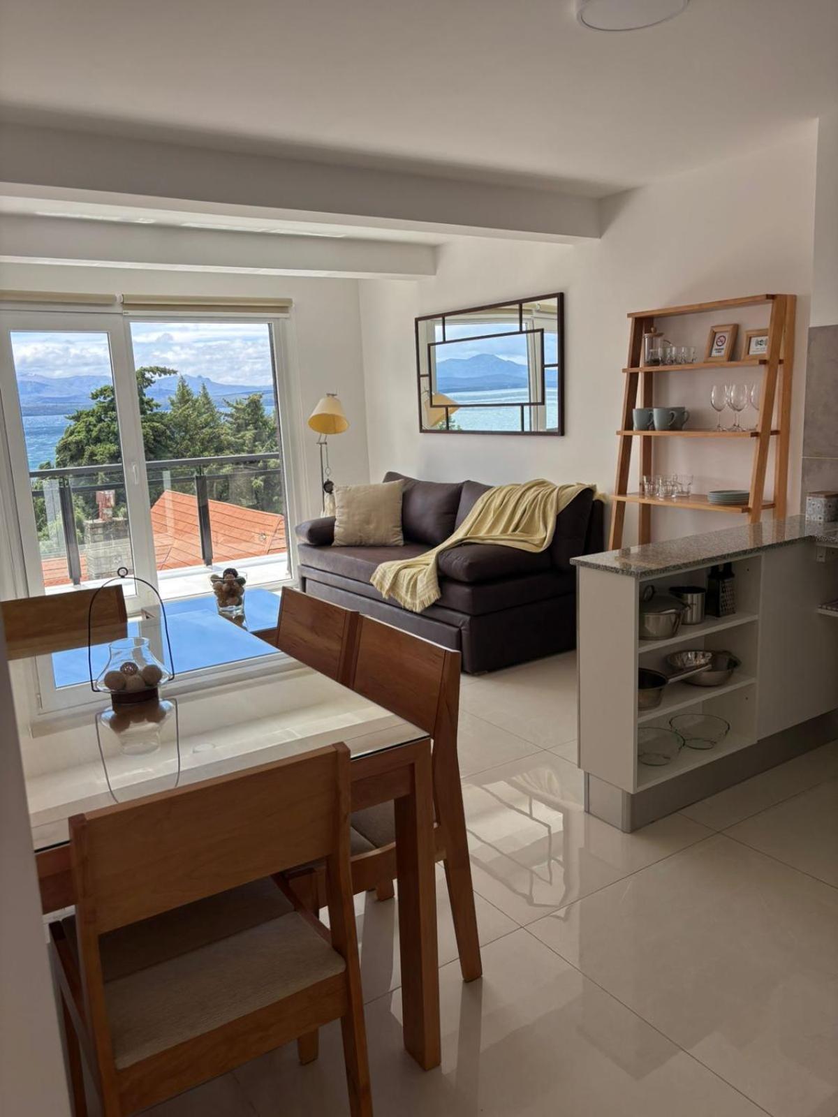 Lago1220 Apartamento *