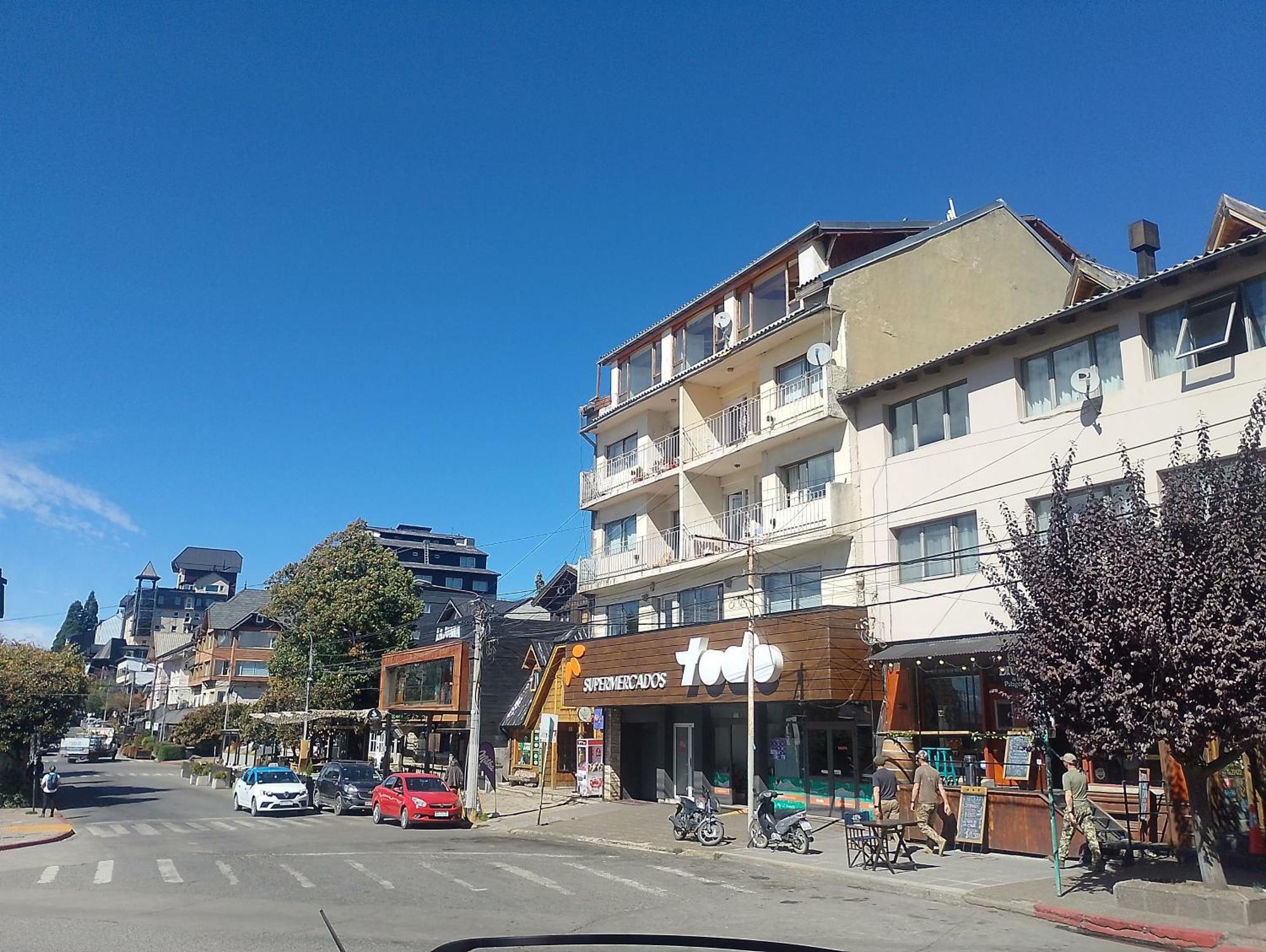 Departamento Neumeyer Live Apartment