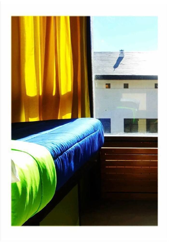 Moving Travel Bar Hostal