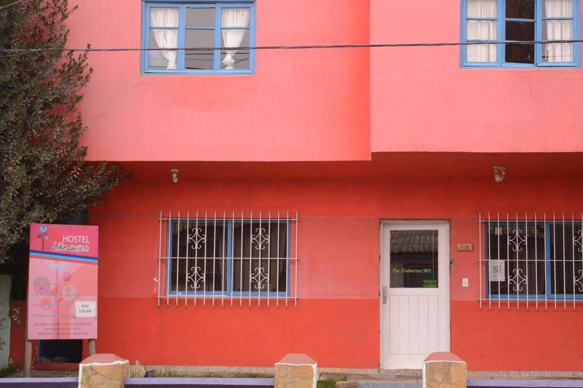Like Quijote Hostel *